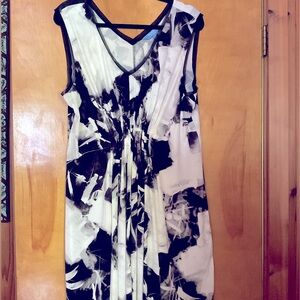 Simply Vera Dress